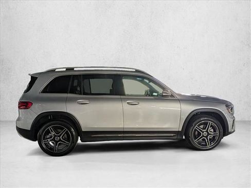 Used 2026 Mercedes-Benz GLB 250 image 7