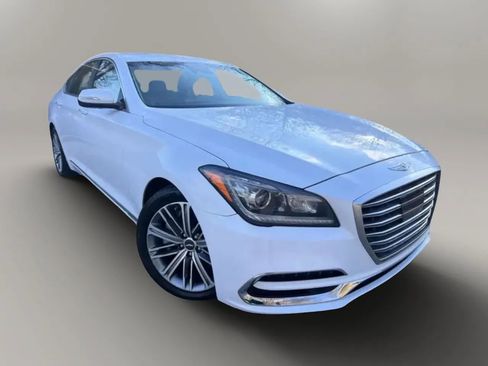 Used 2018 Genesis G80 3.8 RWD image 4