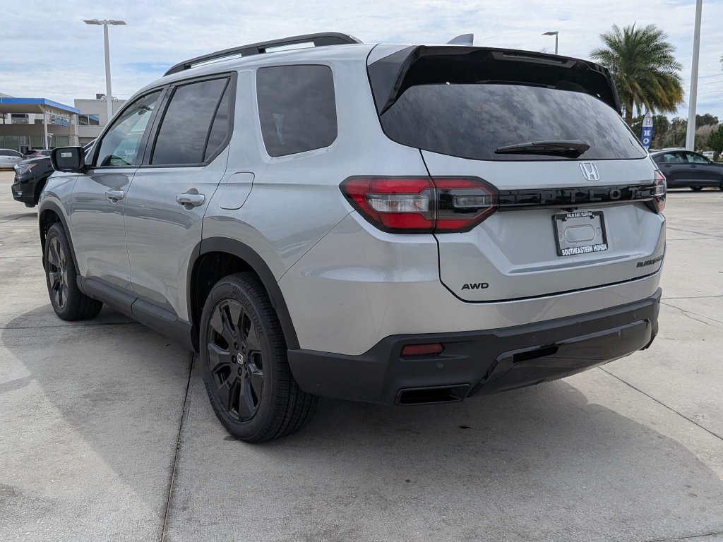 New 2026 Honda Pilot Black Edition image 5