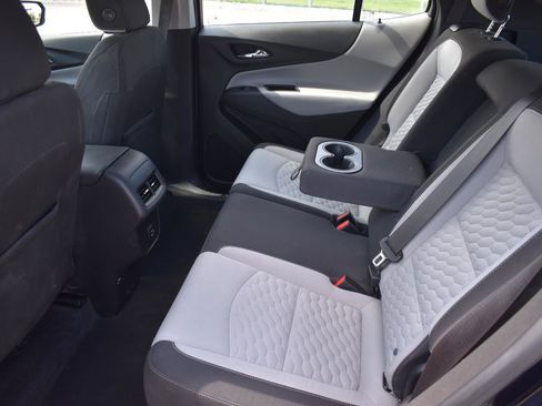 Used 2020 Chevrolet Equinox LS FWD image 17