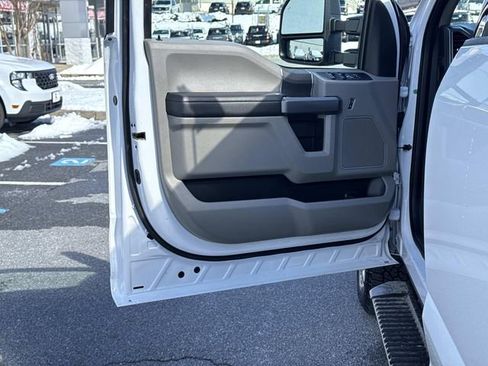 Certified 2022 Ford F250 XLT image 14