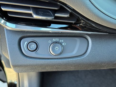 New 2026 Buick Envista Avenir image 28