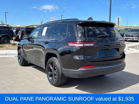 Certified 2022 Jeep Grand Cherokee L Limited w/ Black Appearance Package AWD/4WD image 3