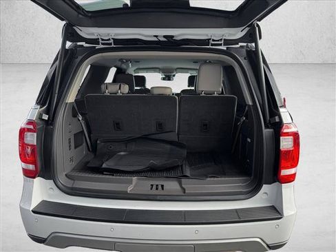Used 2021 Ford Expedition XLT AWD/4WD image 8