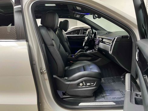 Used 2020 Porsche Cayenne E-Hybrid AWD/4WD image 51