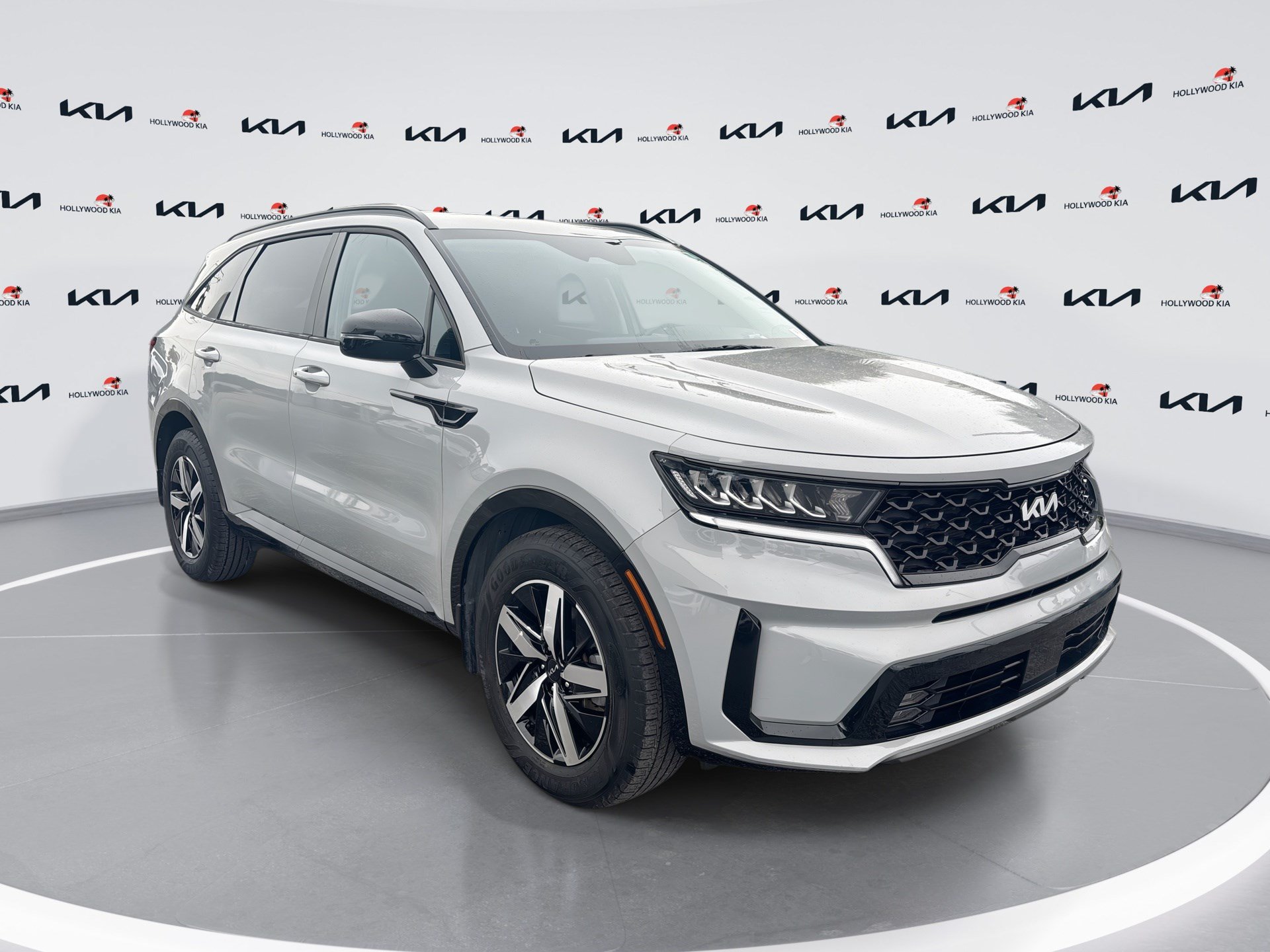 Used 2023 Kia Sorento EX FWD image 1