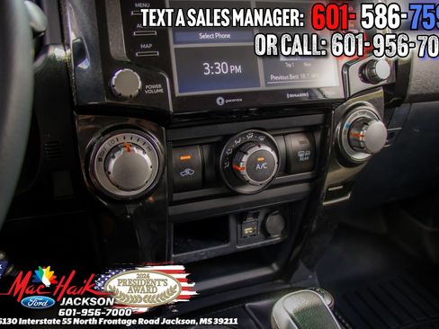 Used 2020 Toyota 4Runner TRD Off-Road AWD/4WD image 18