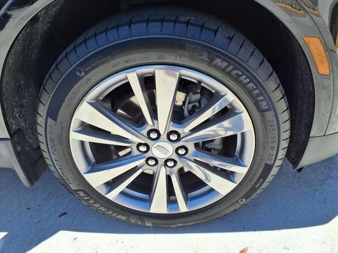 Certified 2024 Cadillac XT5 Premium Luxury FWD image 7