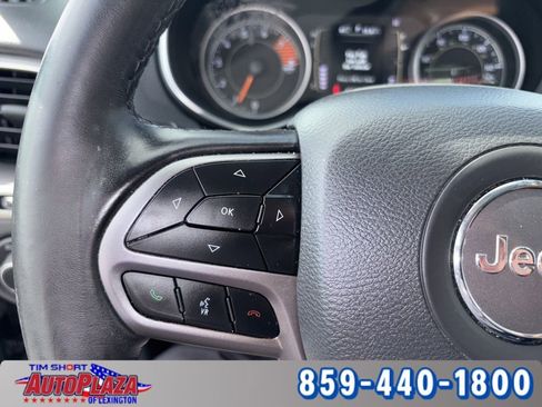 Used 2021 Jeep Cherokee Latitude Lux w/ Trailer Tow Group image 24