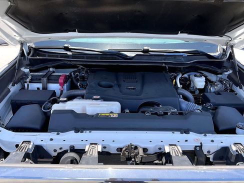 Used 2022 Toyota Tundra Platinum RWD image 9