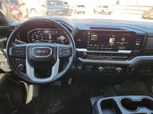 Used 2024 GMC Sierra 3500 SLE w/ SLE Value Package image 11