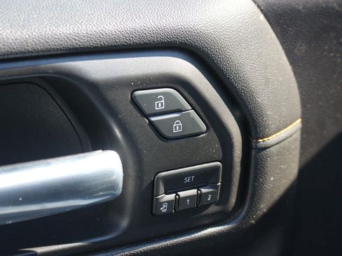 Used 2019 GMC Sierra 1500 AT4 w/ AT4 Premium Package AWD/4WD image 14