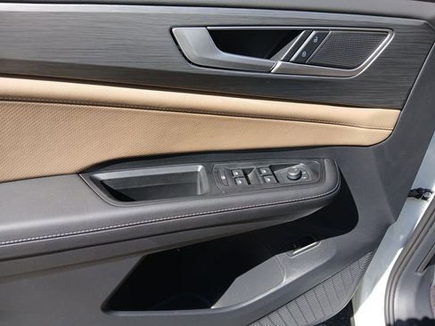 New 2026 Volkswagen Atlas Cross Sport SE image 11