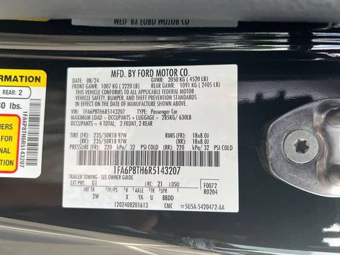 Used 2024 Ford Mustang Coupe RWD image 32