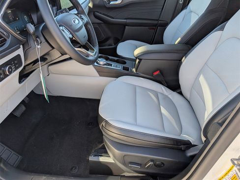 New 2026 Ford Escape Platinum image 15