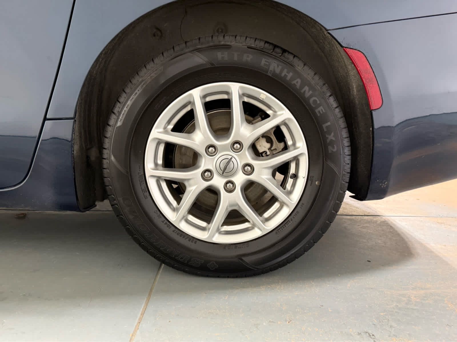 Used 2023 Chrysler Pacifica Touring-L FWD image 10