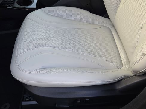 Used 2023 Ford Mustang Mach-E Premium image 16