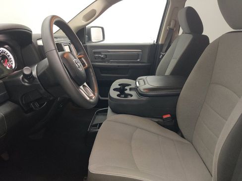 Used 2021 RAM 1500 Classic SLT AWD/4WD image 17