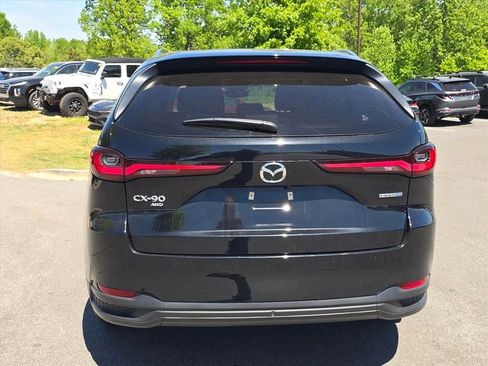 Used 2024 MAZDA CX-90 Plug-In Hybrid w/ Preferred AWD/4WD image 4