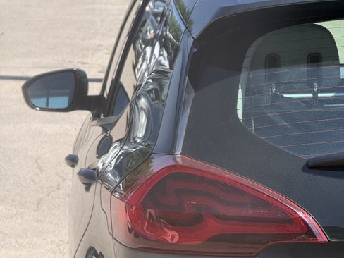 Used 2020 Chevrolet Bolt LT FWD image 19