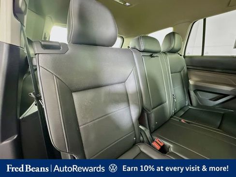 Used 2023 Volkswagen Atlas SE AWD/4WD image 32