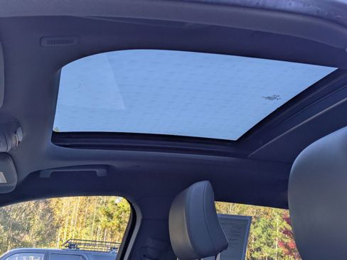 Used 2021 Lincoln Nautilus Reserve image 14