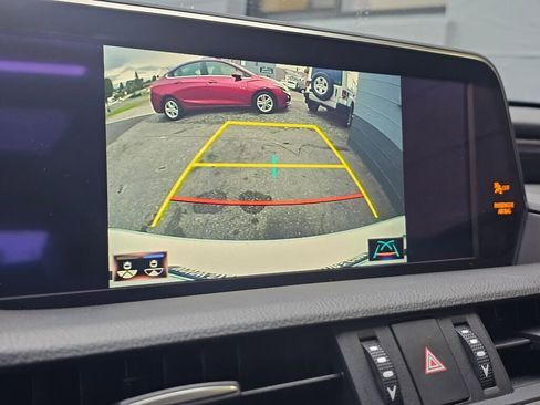 Used 2021 Lexus ES 350 w/ Luxury Package image 32