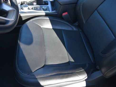 Used 2024 Ford Explorer Limited image 12