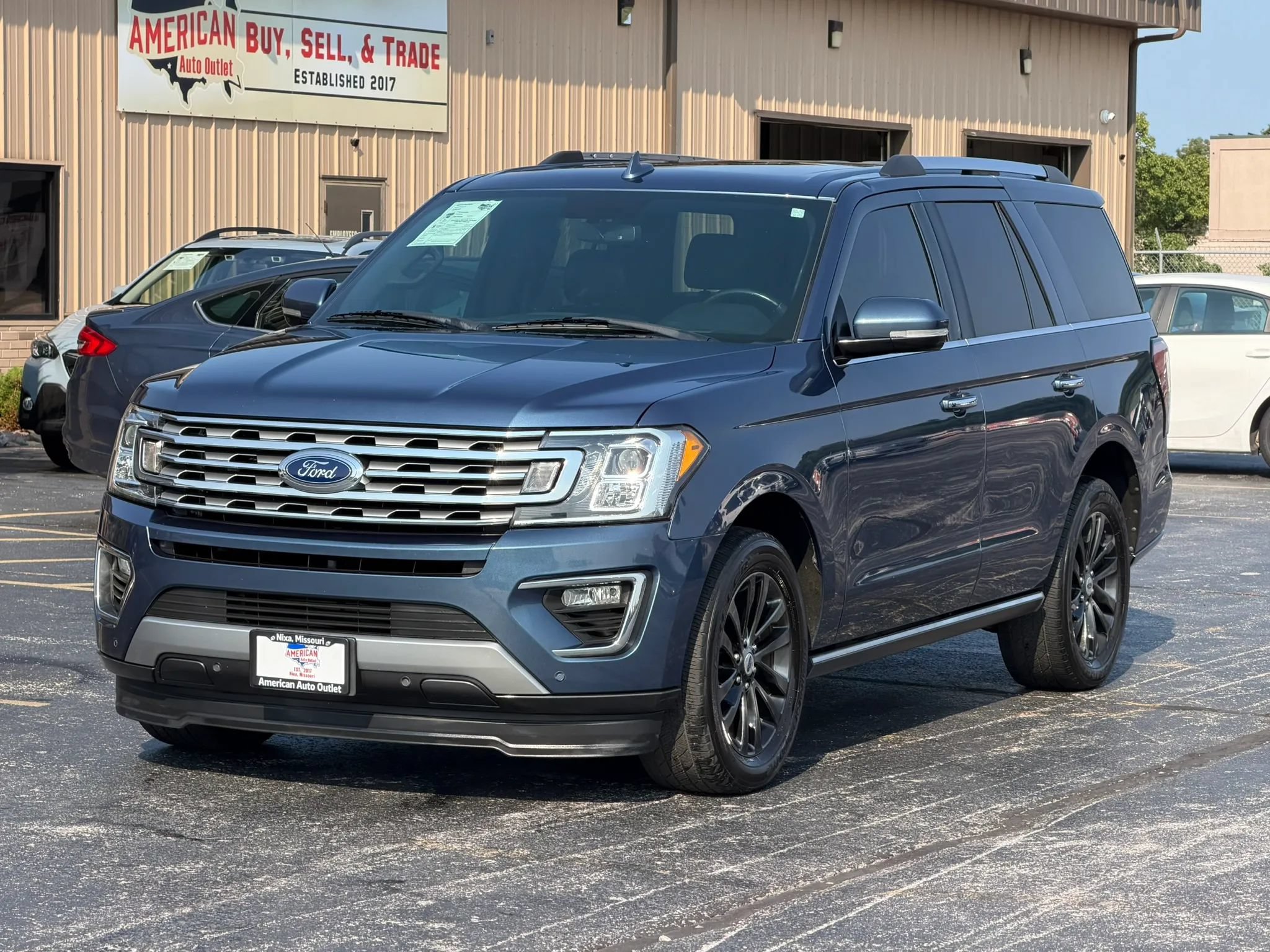 Used 2019 Ford Expedition Limited RWD image 5