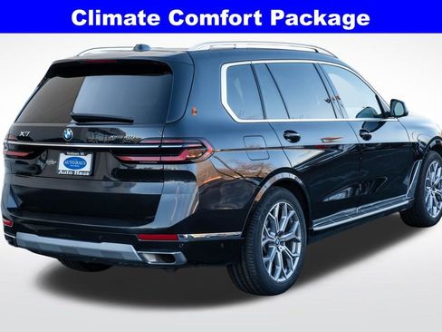 Used 2024 BMW X7 xDrive40i image 8