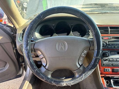 Used 2002 Acura RL image 11
