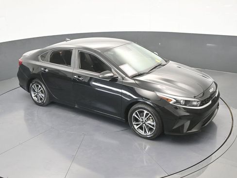 Used 2023 Kia Forte LXS w/ LXS Technology Package image 48