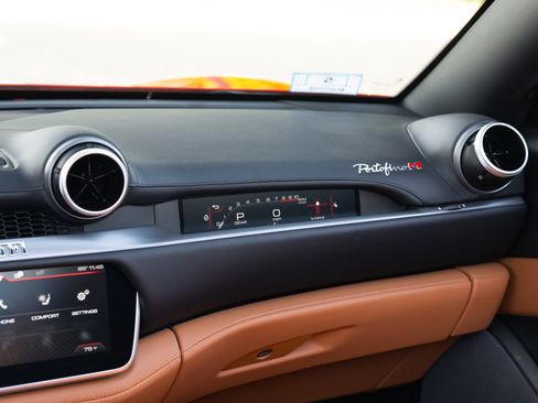 Used 2023 Ferrari Portofino M RWD image 57