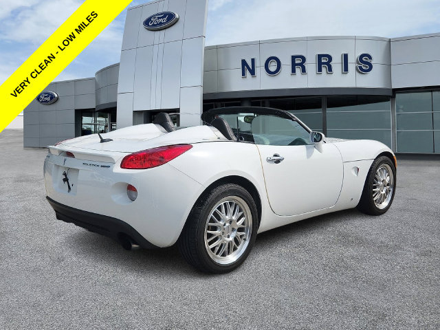 Used 2008 Pontiac Solstice GXP w/ Premium Package RWD image 4