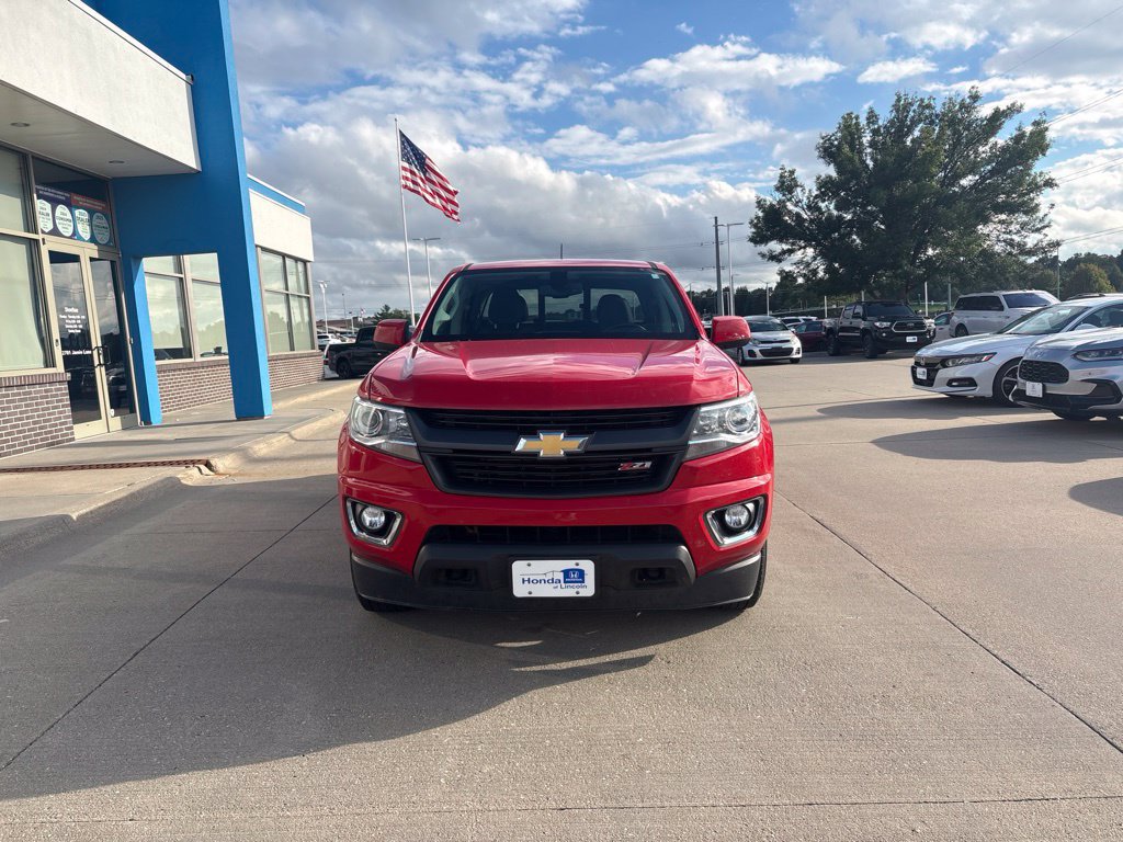 Used 2019 Chevrolet Colorado Z71 AWD/4WD image 2