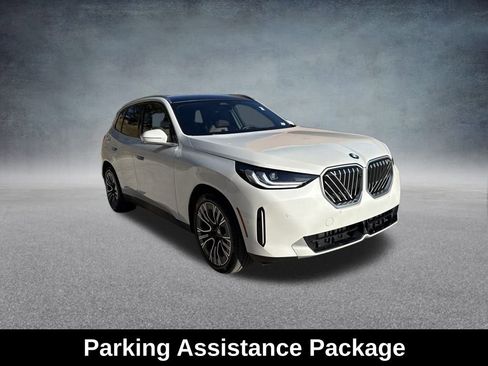 Used 2025 BMW X3 xDrive30i w/ Premium Package image 9