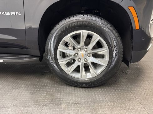 New 2026 Chevrolet Suburban Premier image 8