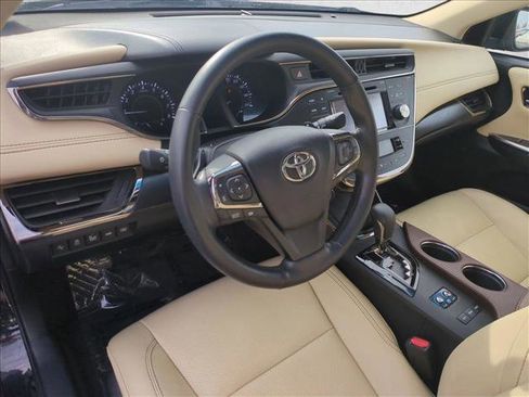 Used 2017 Toyota Avalon Limited w/ All Weather Liner Package image 10