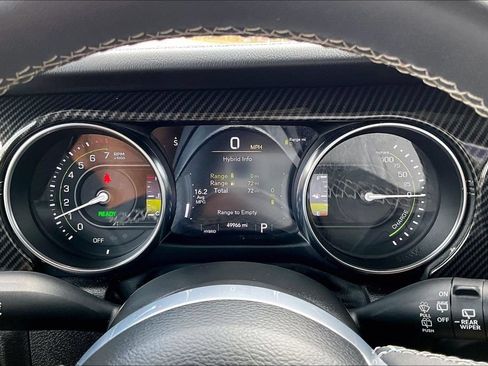 Used 2023 Jeep Wrangler Unlimited Sahara AWD/4WD image 19