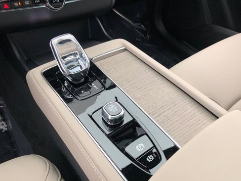 New 2026 Volvo XC90 B5 Plus image 29