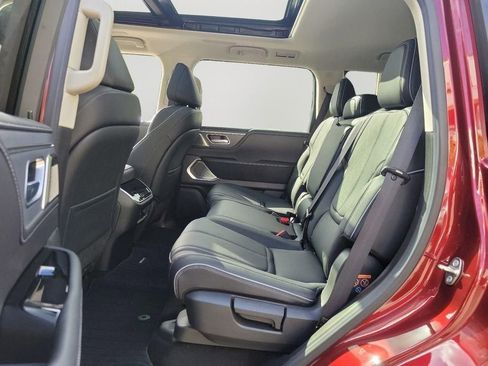 New 2025 INFINITI QX80 Sensory image 6