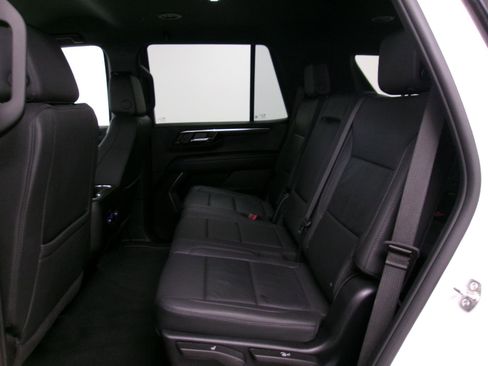Used 2025 Chevrolet Tahoe LT AWD/4WD image 9