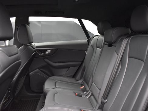 Used 2021 Audi Q8 Premium w/ Black Optic Package AWD/4WD image 11