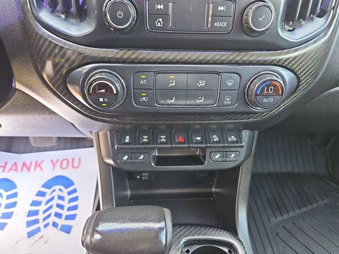 Used 2019 Chevrolet Colorado ZR2 AWD/4WD image 18