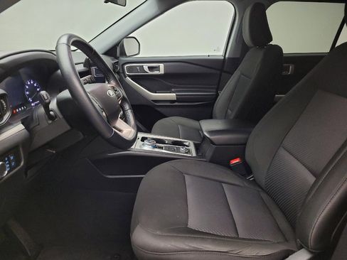 Used 2022 Ford Explorer XLT w/ Class IV Trailer Tow Package image 17