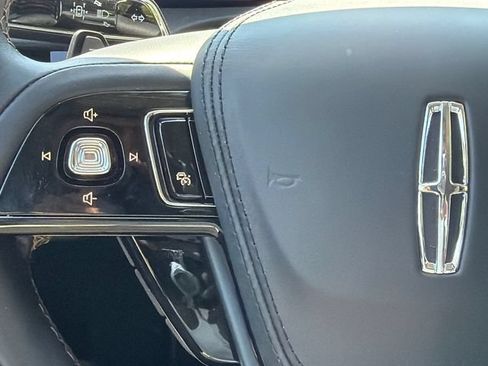 New 2026 Lincoln Aviator AWD w/ Jet Appearance Package image 29