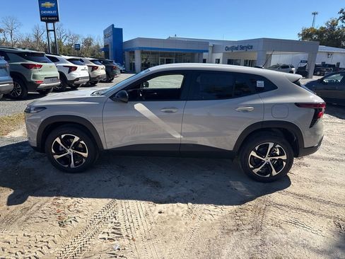 New 2026 Chevrolet Trax RS image 6