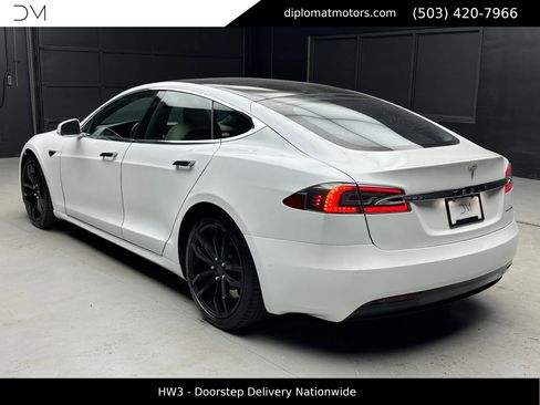 Used 2020 Tesla Model S AWD image 5