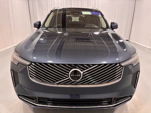 New 2026 Volvo XC90 B6 Plus w/ Protection Package Premier image 3