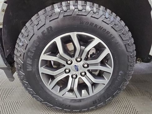 Used 2021 Ford F150 Lariat w/ Trailer Tow Package AWD/4WD image 44